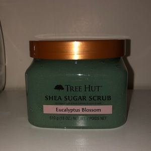 Tree hut Eucalyptus blossom Shea sugar scrub 18oz brand new